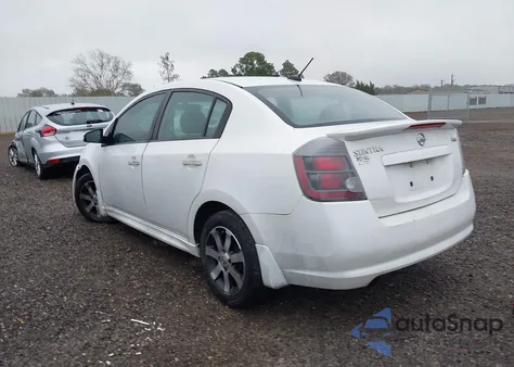 2011 Nissan Sentra 2.0Sr z USA, uszkodzony, nr VIN 3N1AB6AP8BL703223